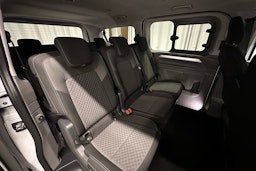 valkoinen Volkswagen Caravelle 2025 kuva 26.
