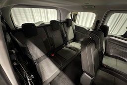 valkoinen Volkswagen Caravelle 2025 kuva 27.