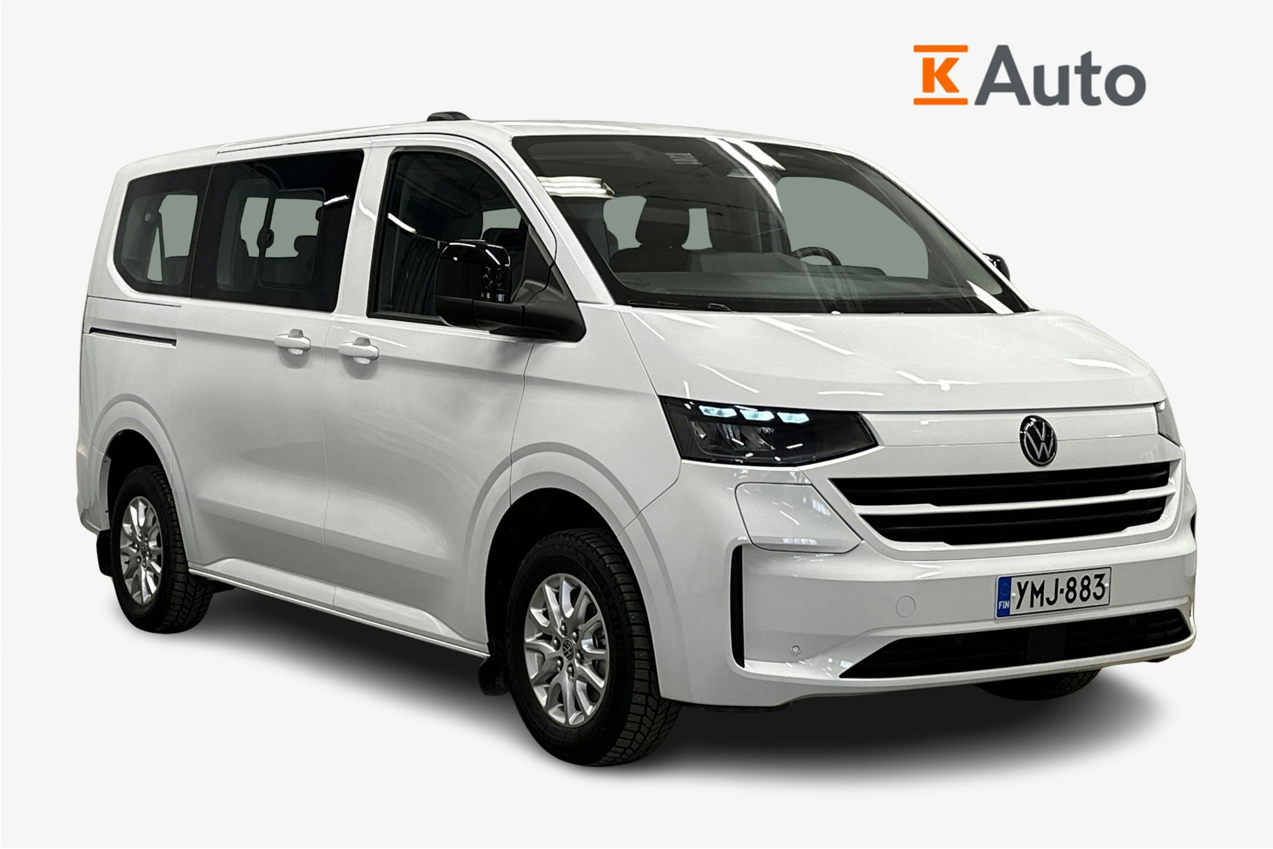 valkoinen Volkswagen Caravelle 2025 kuva 1.