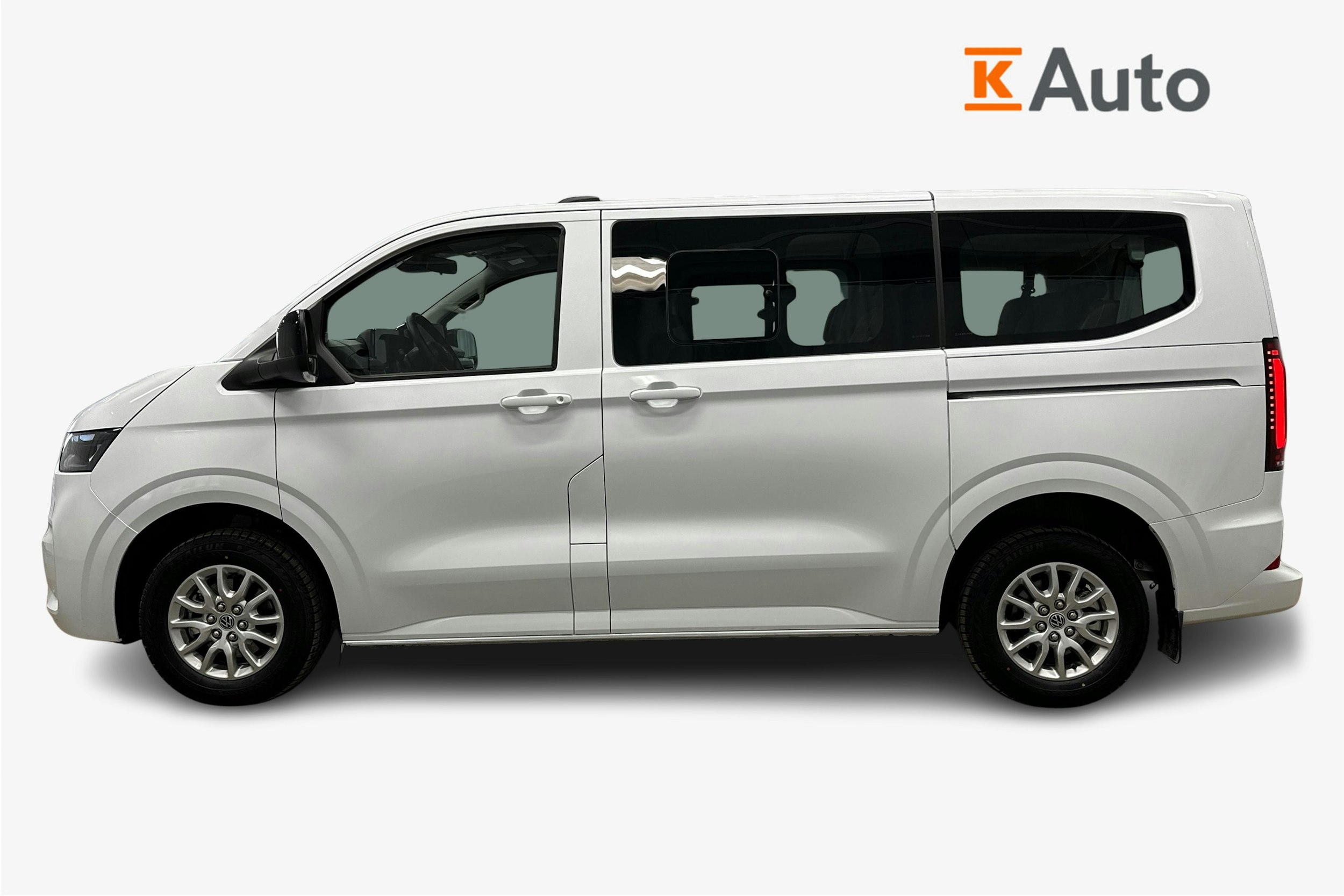 valkoinen Volkswagen Caravelle 2025 kuva 7.