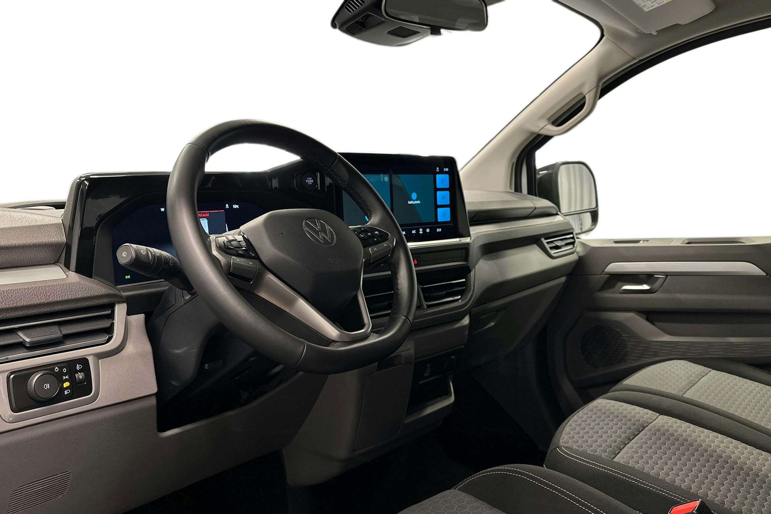 valkoinen Volkswagen Caravelle 2025 kuva 8.