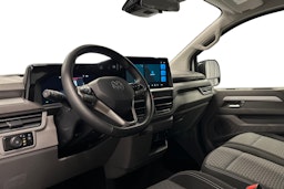 valkoinen Volkswagen Caravelle 2025 kuva 8.