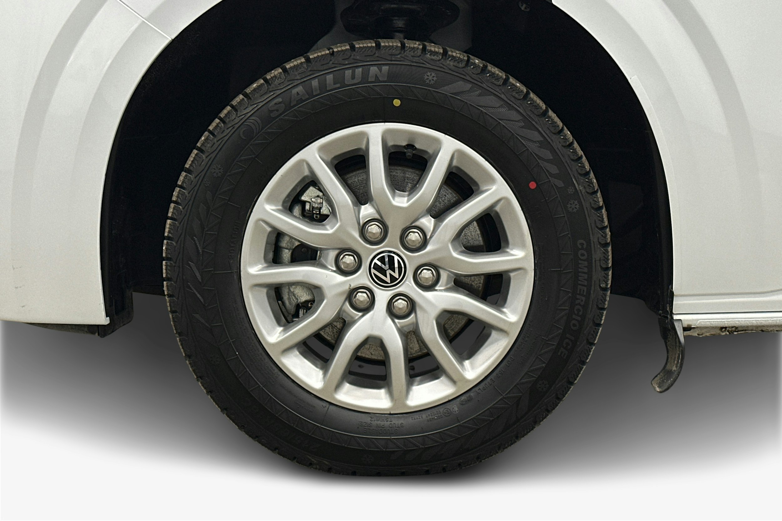 valkoinen Volkswagen Caravelle 2025 kuva 12.