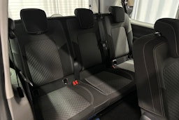 valkoinen Volkswagen Caravelle 2025 kuva 17.