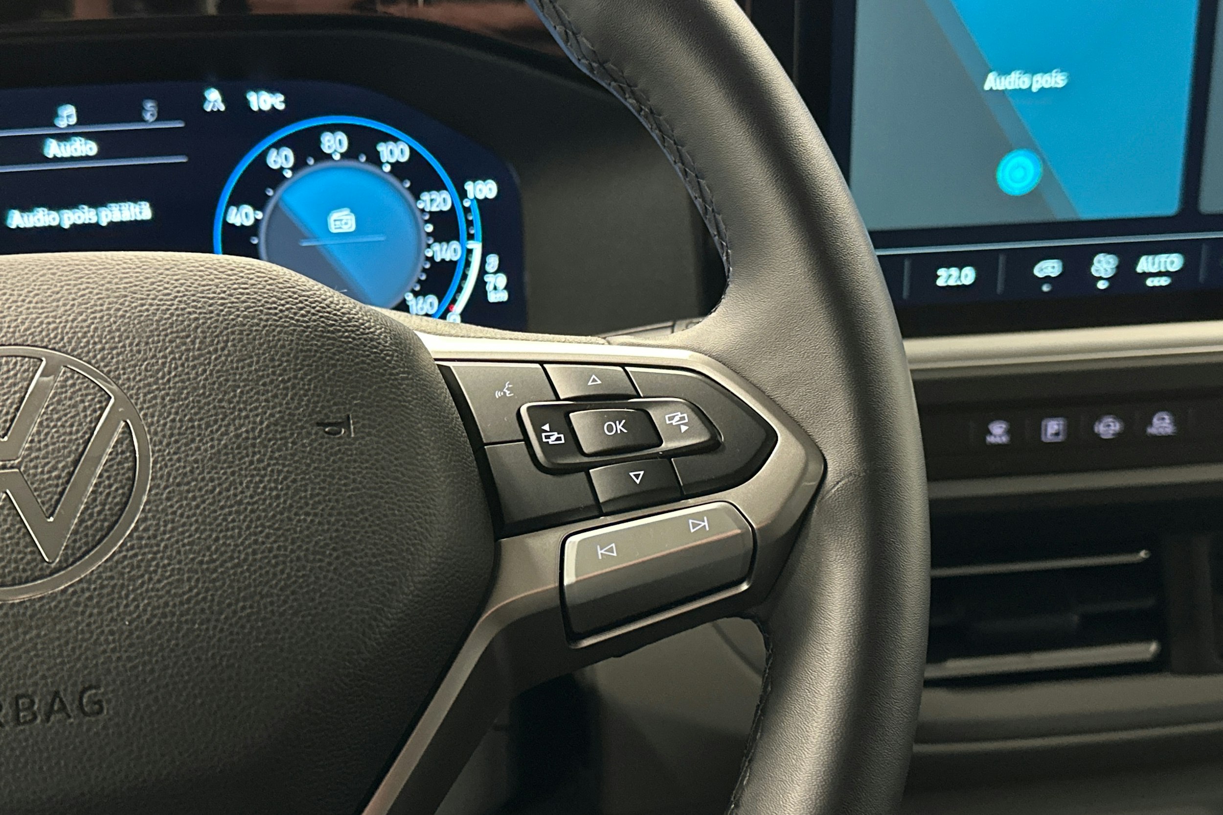 valkoinen Volkswagen Caravelle 2025 kuva 21.