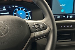 valkoinen Volkswagen Caravelle 2025 kuva 21.