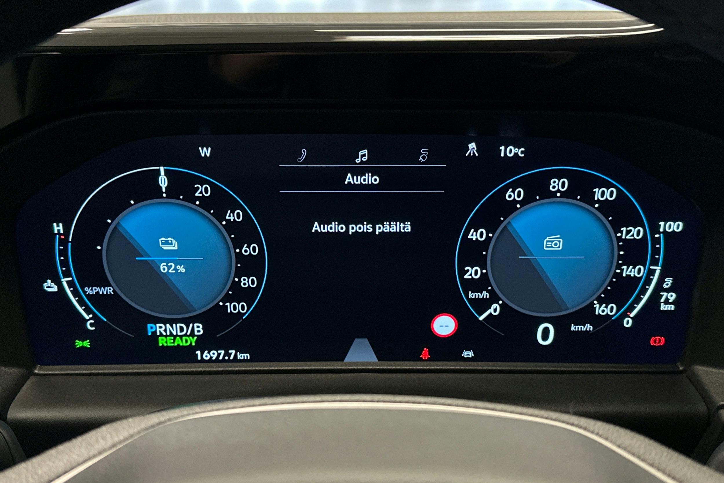 valkoinen Volkswagen Caravelle 2025 kuva 22.