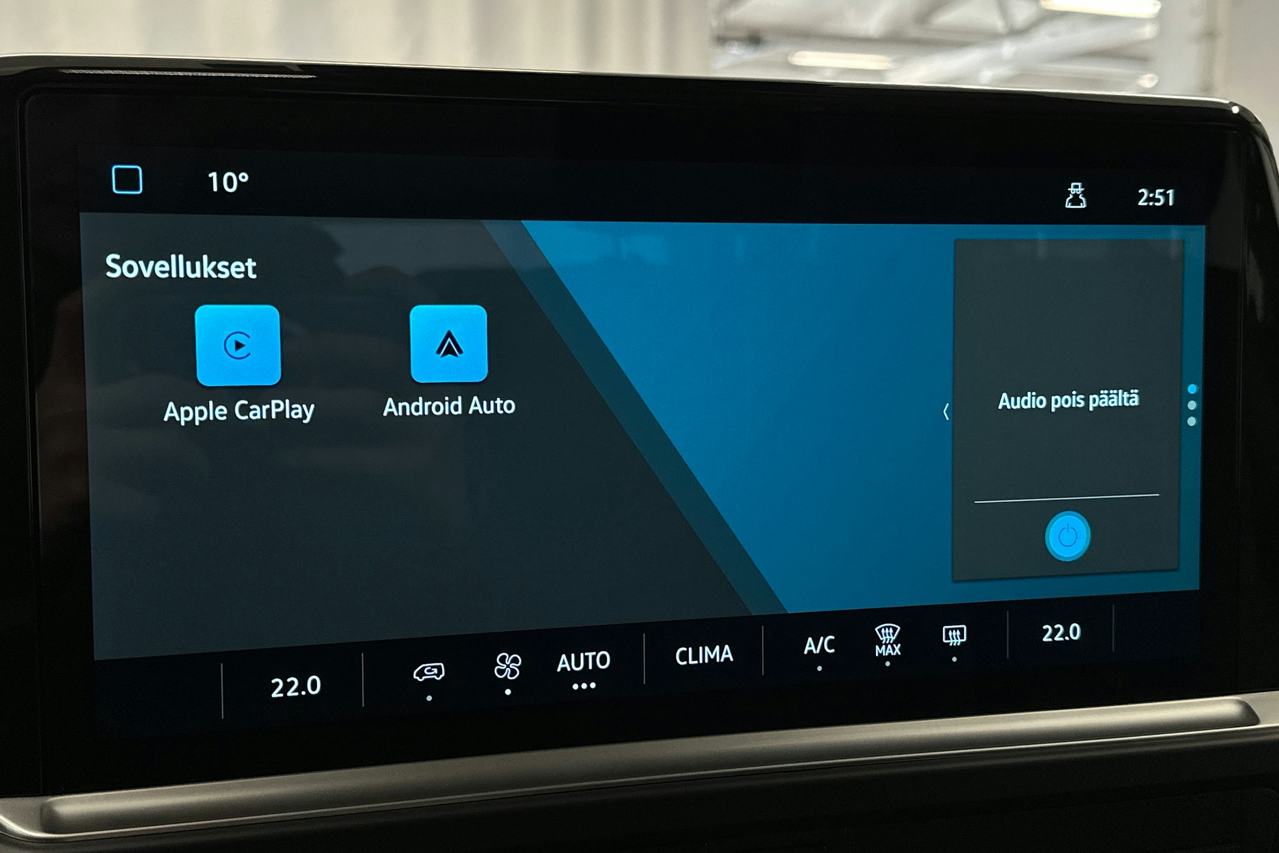 valkoinen Volkswagen Caravelle 2025 kuva 24.