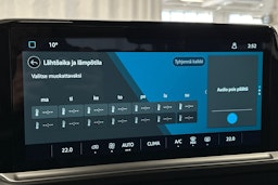 valkoinen Volkswagen Caravelle 2025 kuva 27.