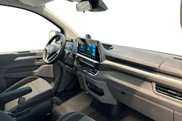 musta Volkswagen Caravelle 2026 kuva 12.