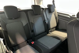 musta Volkswagen Caravelle 2026 kuva 16.