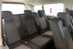 musta Volkswagen Caravelle 2026 kuva 18.