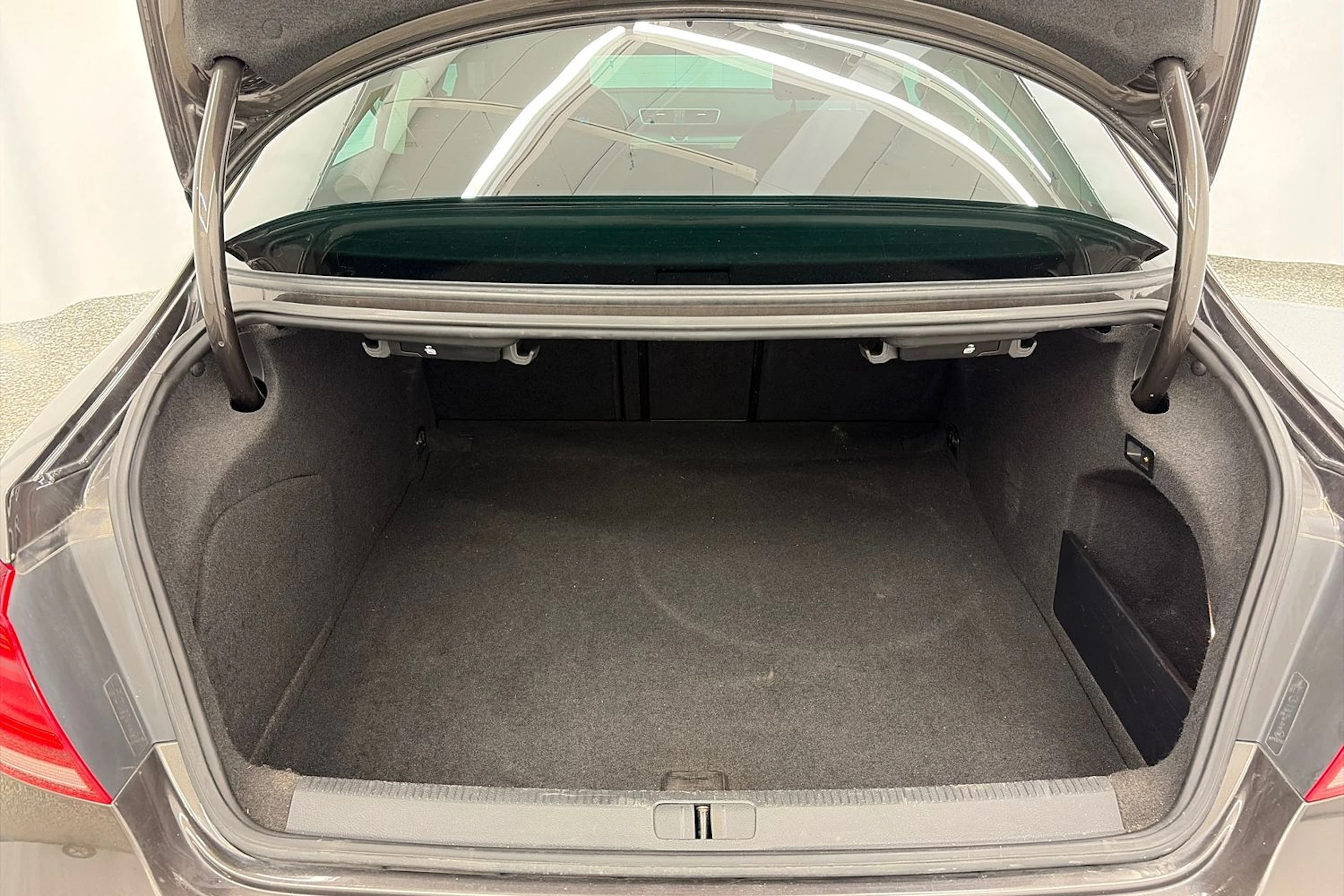 Ruskea (beige) Volkswagen CC 2012 kuva 12.
