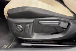 Ruskea (beige) Volkswagen CC 2012 kuva 15.