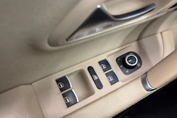 Ruskea (beige) Volkswagen CC 2012 kuva 25.