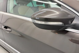 Ruskea (beige) Volkswagen CC 2012 kuva 28.