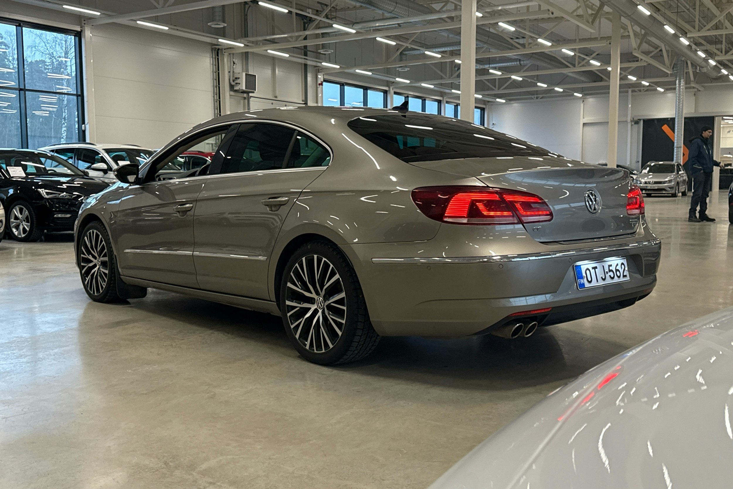 ruskea (beige) Volkswagen CC 2012 kuva 3.