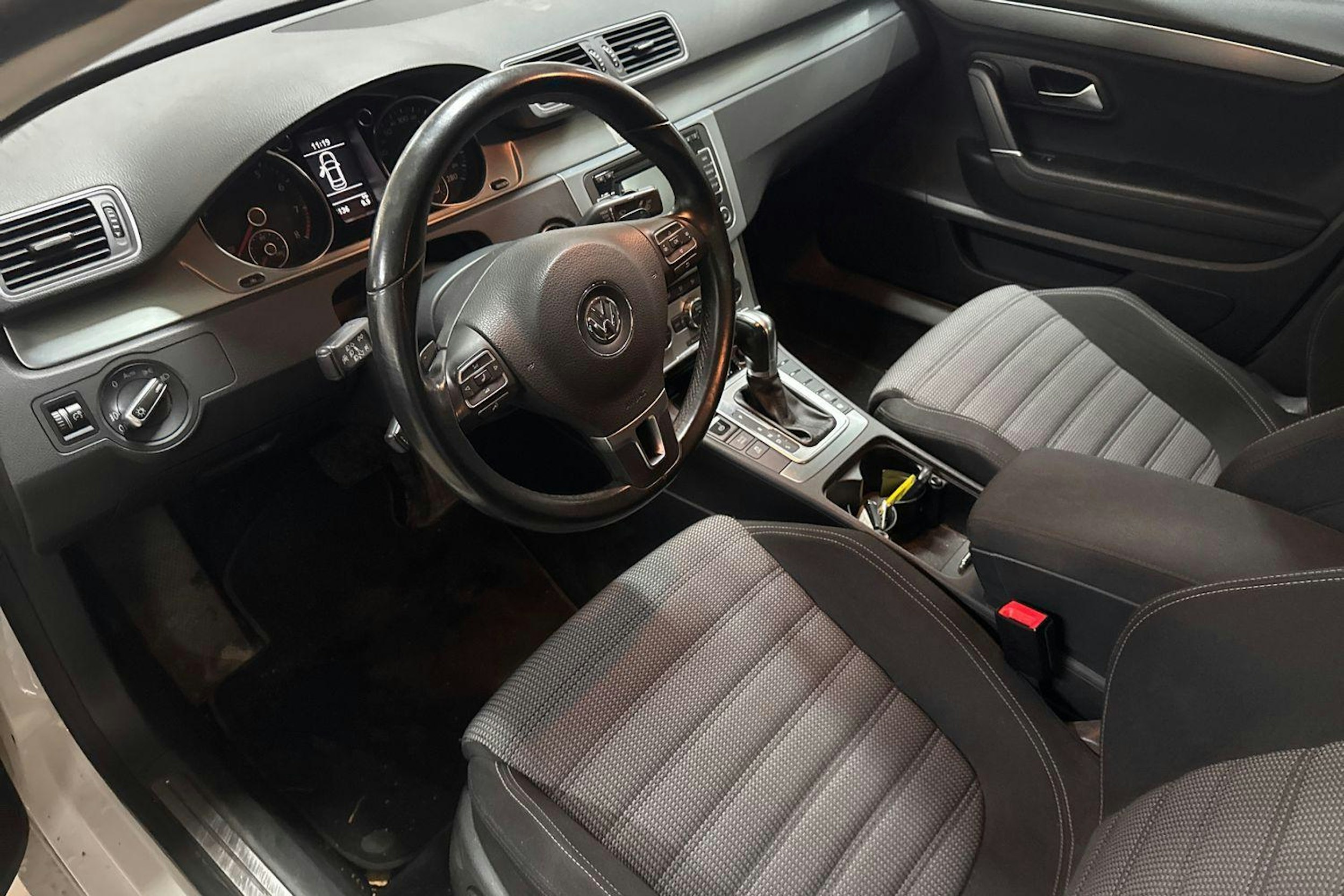 Valkoinen Volkswagen CC 2012 kuva 3.
