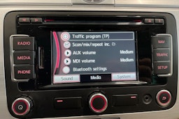 valkoinen Volkswagen CC 2013 kuva 24.