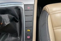 valkoinen Volkswagen CC 2013 kuva 28.