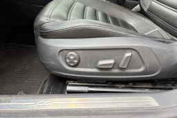 punainen Volkswagen CC 2013 kuva 14.