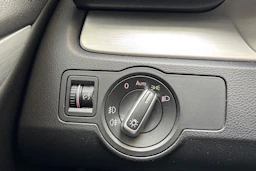 punainen Volkswagen CC 2013 kuva 15.