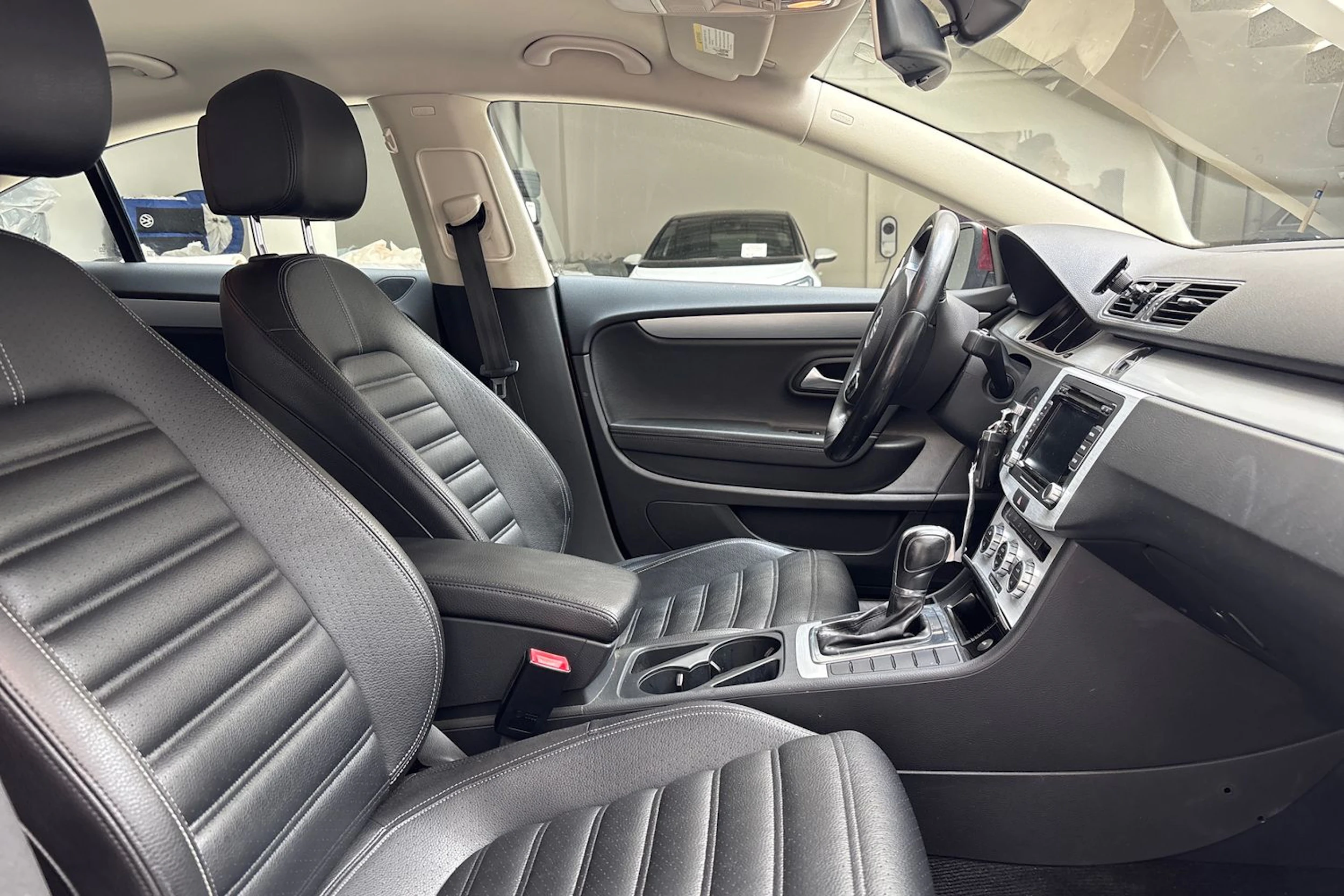 punainen Volkswagen CC 2013 kuva 21.