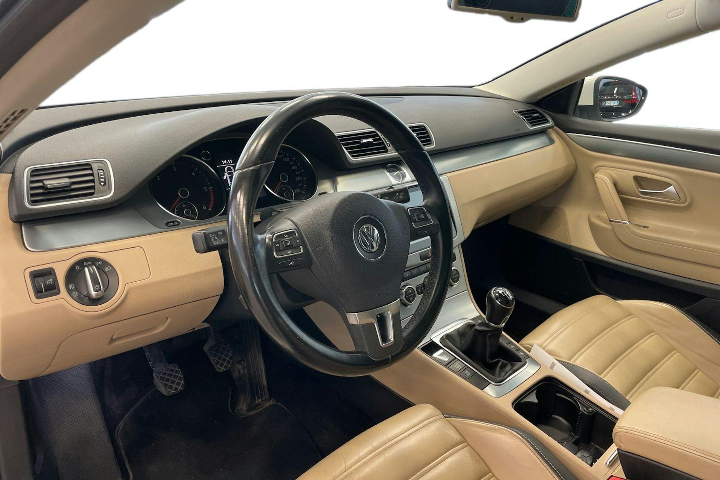 Valkoinen Volkswagen CC 2013 kuva 7.