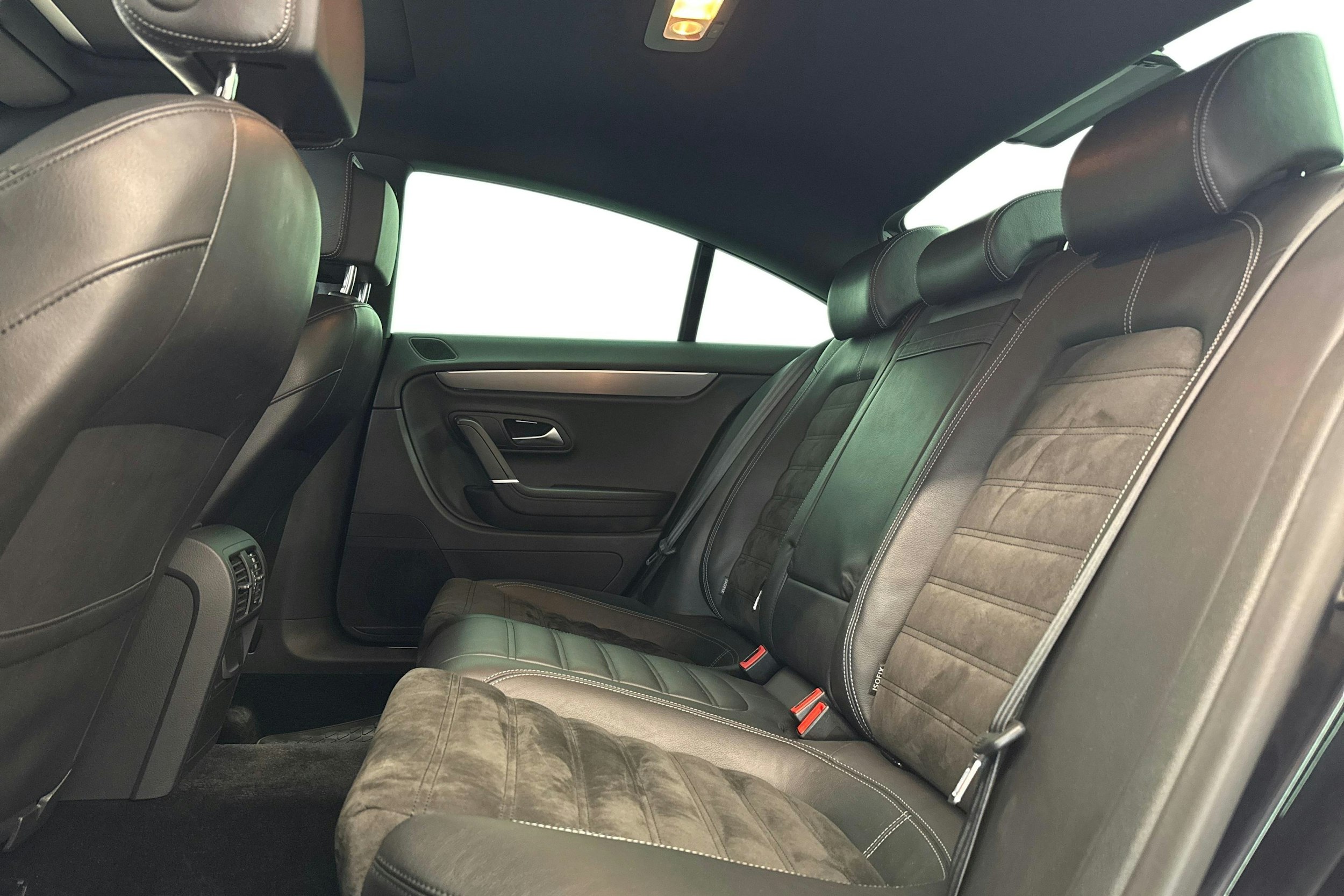 musta Volkswagen CC 2014 kuva 13.