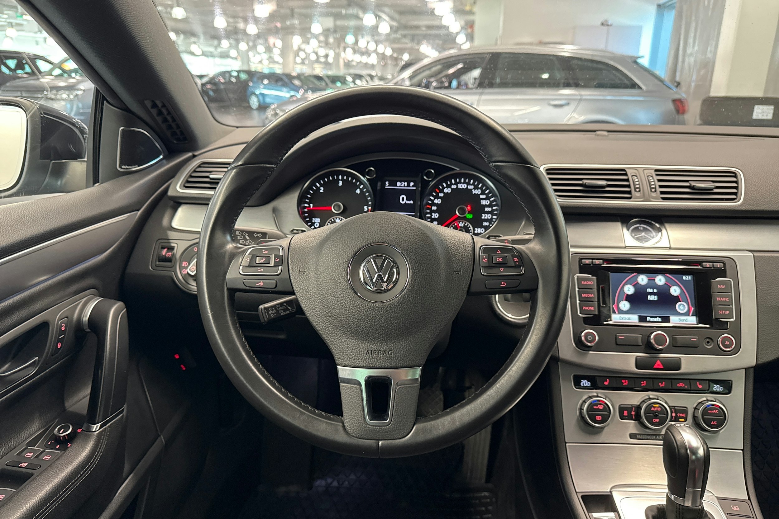 musta Volkswagen CC 2014 kuva 21.
