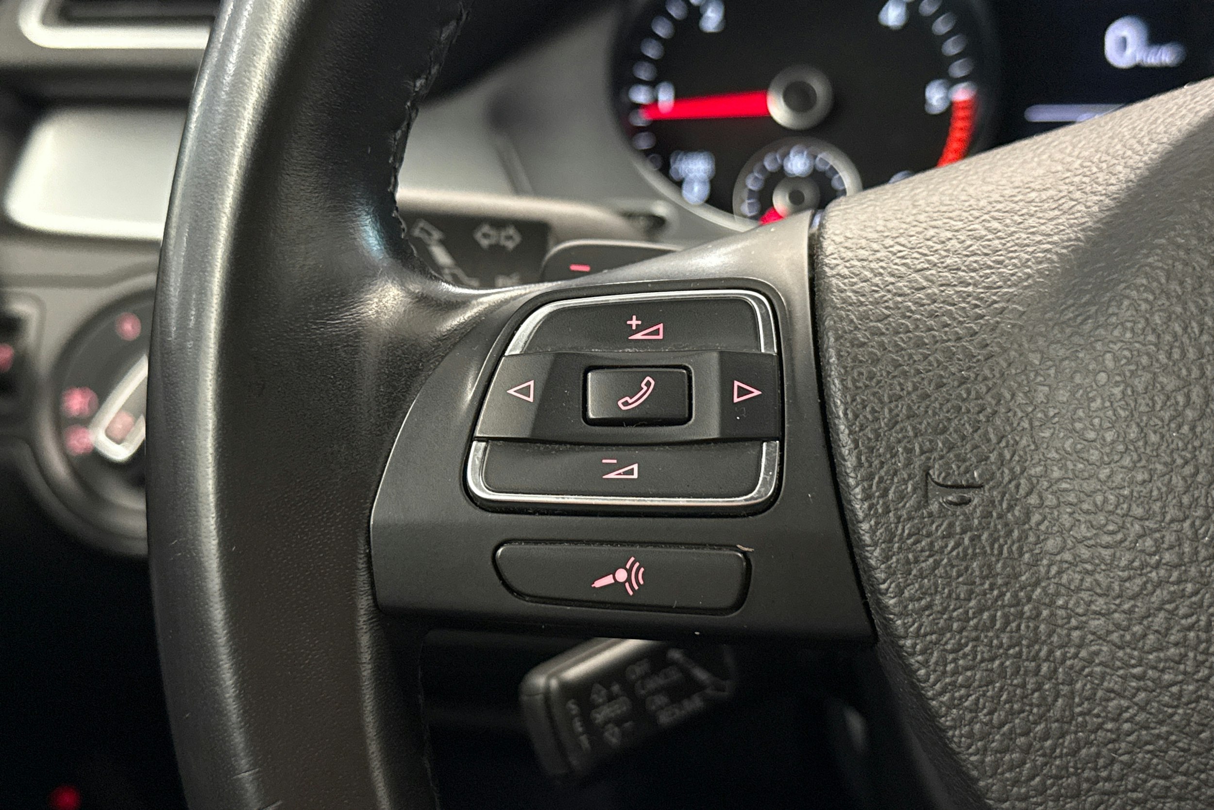 musta Volkswagen CC 2014 kuva 26.