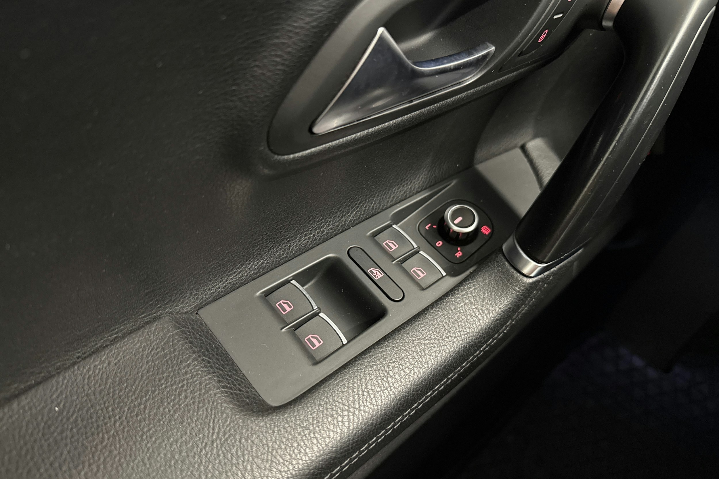 musta Volkswagen CC 2014 kuva 30.