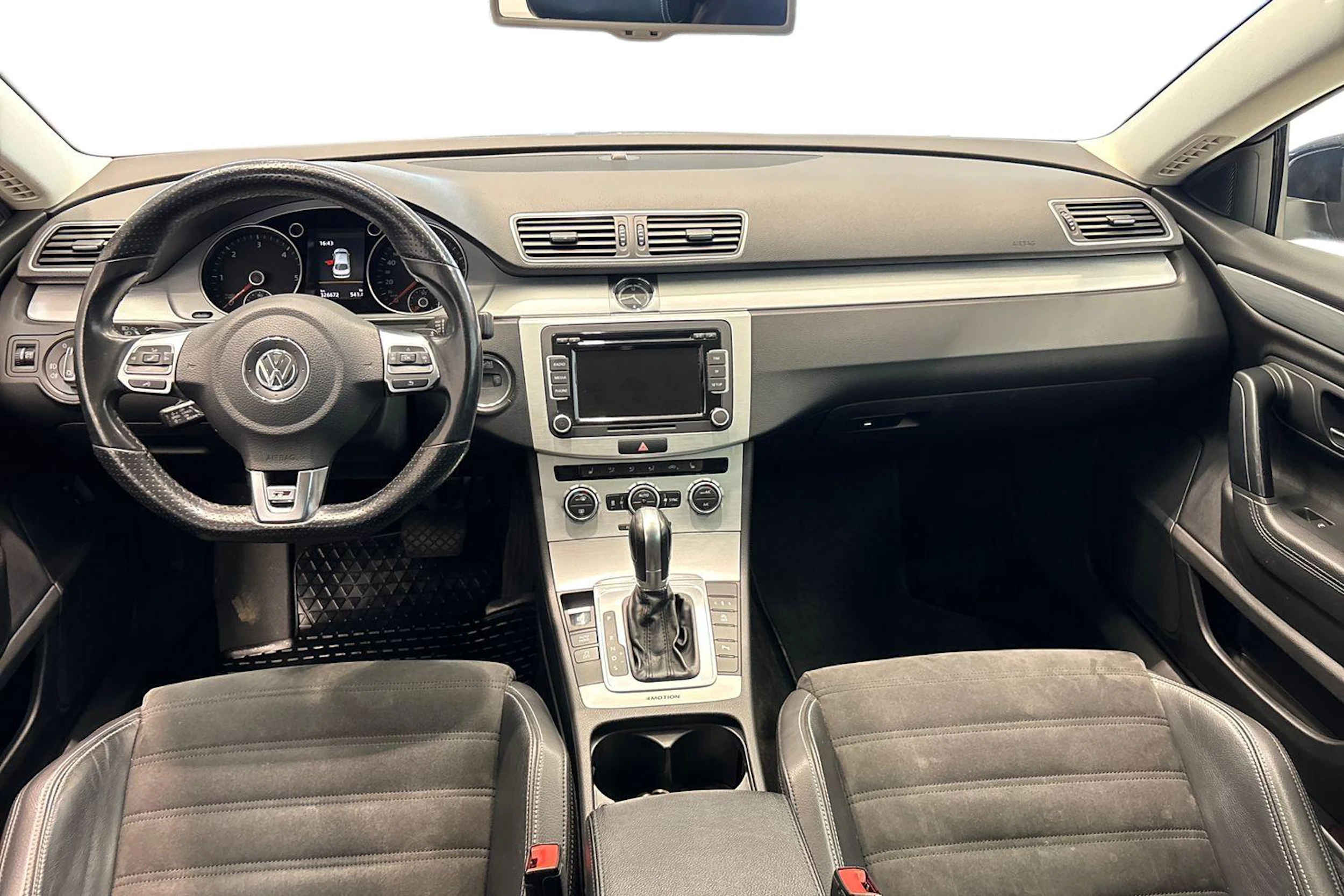 musta Volkswagen CC 2015 kuva 7.