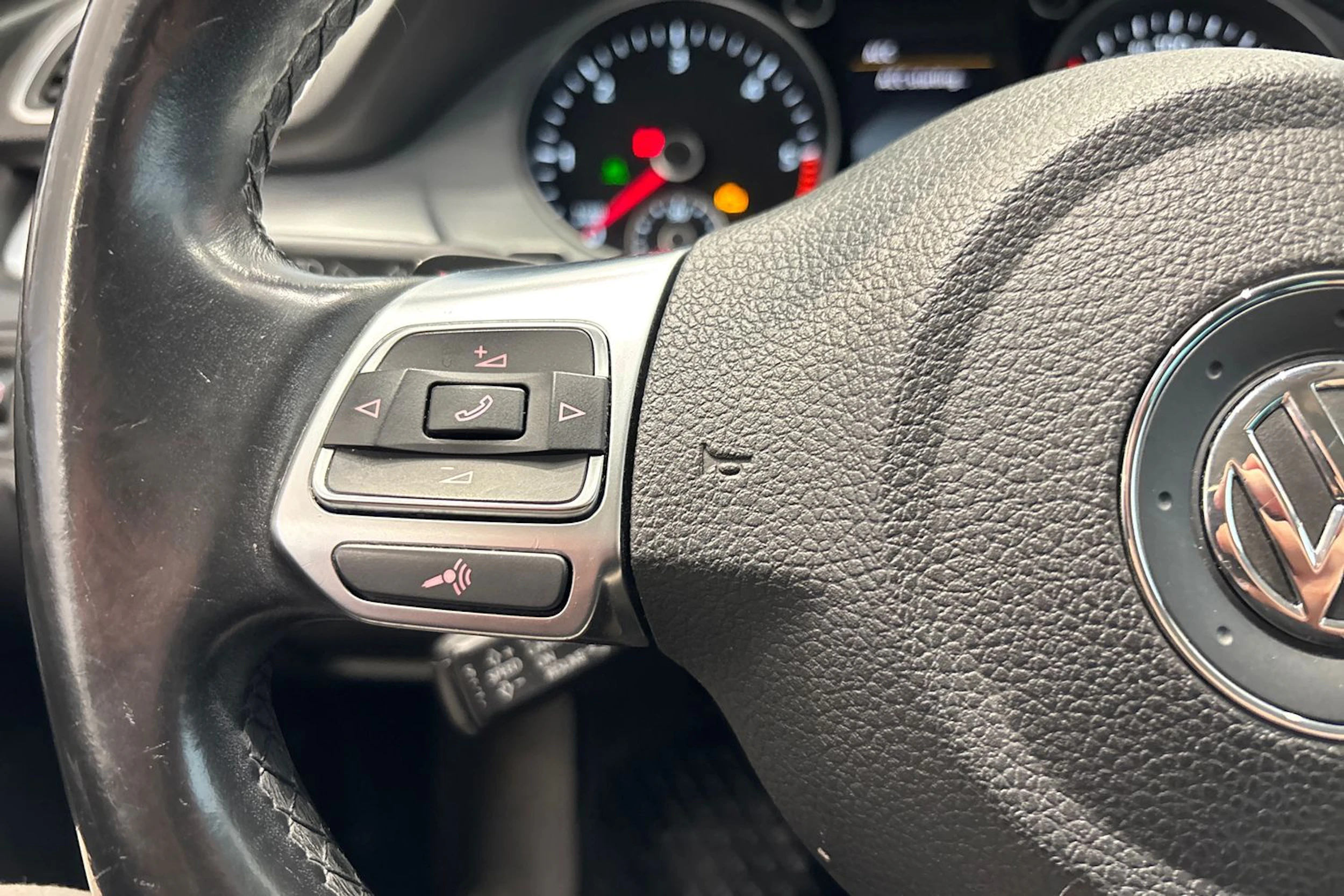 musta Volkswagen CC 2015 kuva 16.