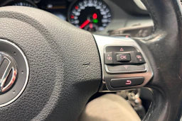 musta Volkswagen CC 2015 kuva 17.