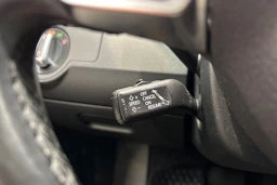 musta Volkswagen CC 2015 kuva 18.