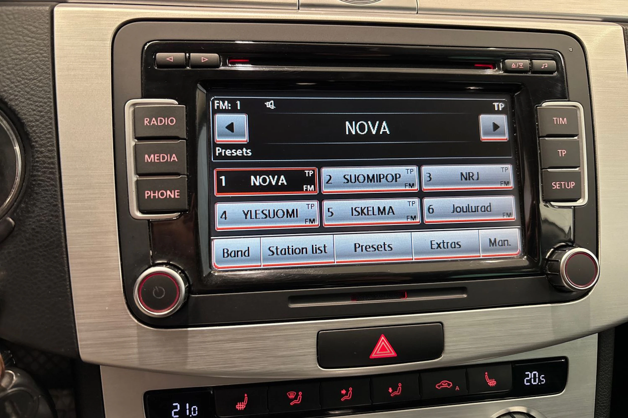musta Volkswagen CC 2015 kuva 20.