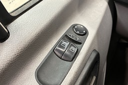 valkoinen Volkswagen Crafter 2008 kuva 18.