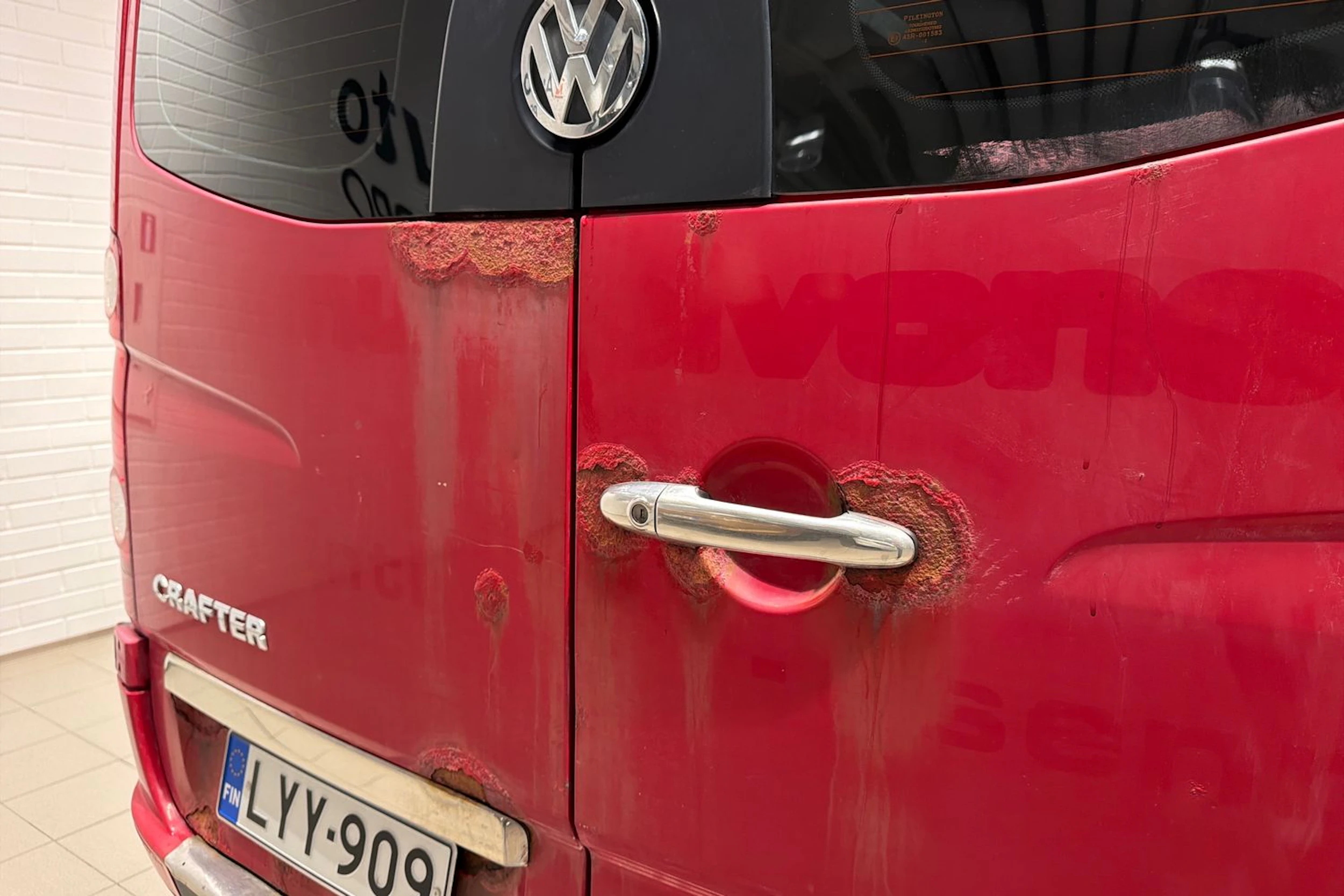 Punainen Volkswagen CRAFTER 2009 kuva 25.