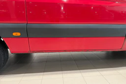 Punainen Volkswagen CRAFTER 2009 kuva 38.