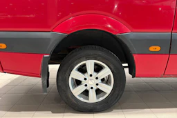 Punainen Volkswagen CRAFTER 2009 kuva 39.