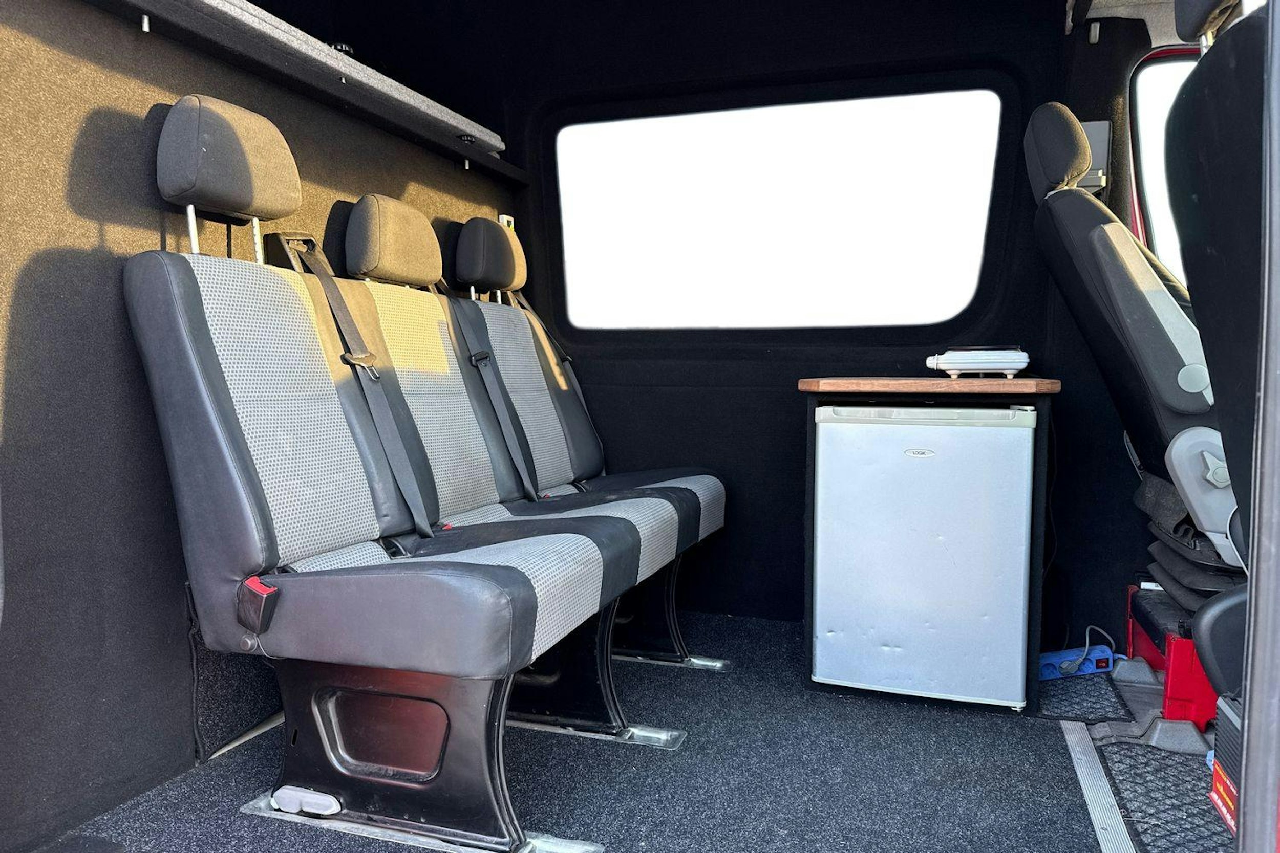 punainen Volkswagen Crafter 2010 kuva 3.