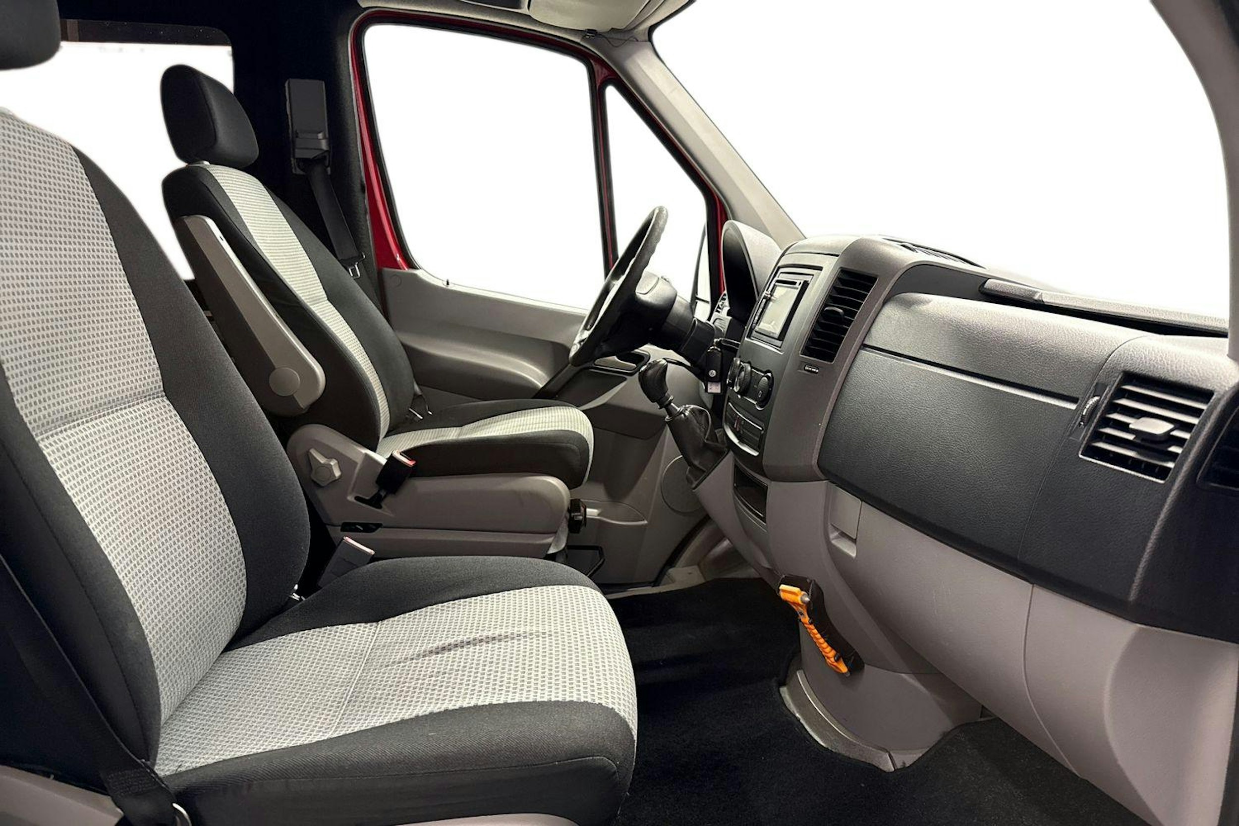 punainen Volkswagen Crafter 2010 kuva 7.