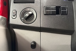 punainen Volkswagen Crafter 2010 kuva 12.