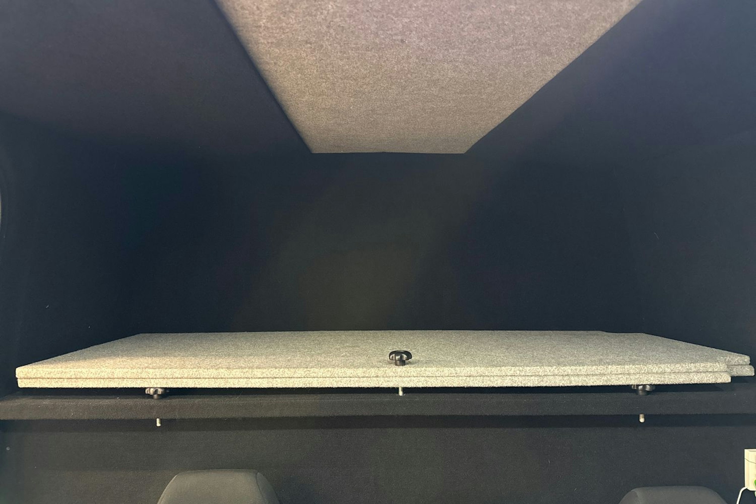 punainen Volkswagen Crafter 2010 kuva 18.