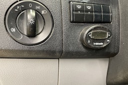 keltainen Volkswagen Crafter 2011 kuva 19.