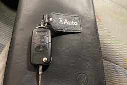 keltainen Volkswagen Crafter 2011 kuva 21.