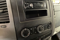 keltainen Volkswagen Crafter 2011 kuva 22.