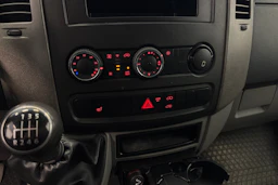 valkoinen Volkswagen Crafter 2011 kuva 18.