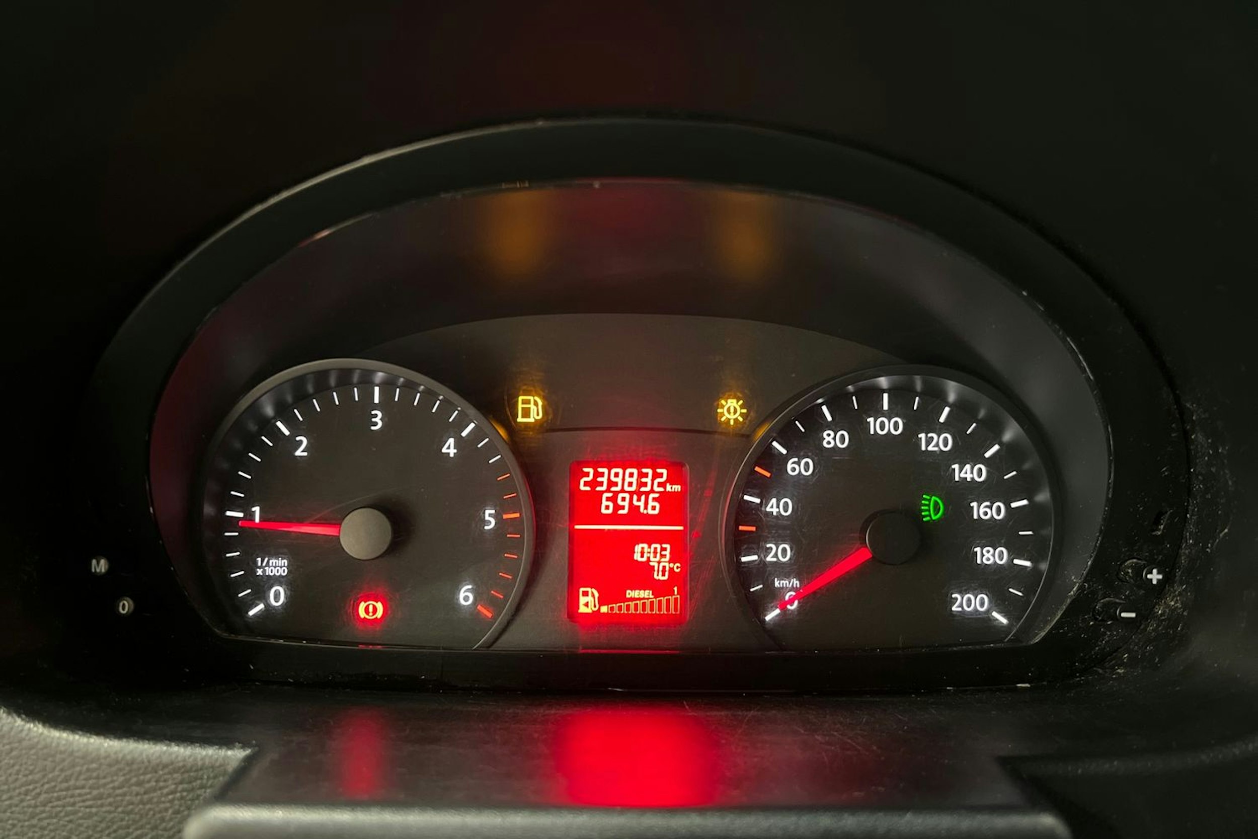 valkoinen Volkswagen Crafter 2011 kuva 10.